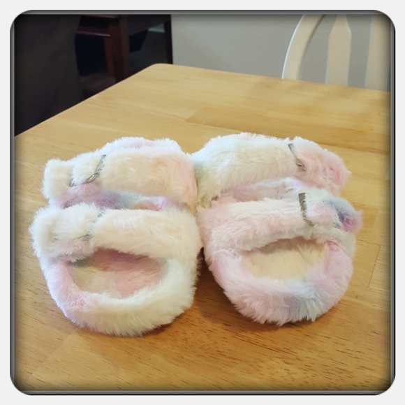 NWOB Woman's Steve Madden Slippers Size 10M - Picture 2 of 6
